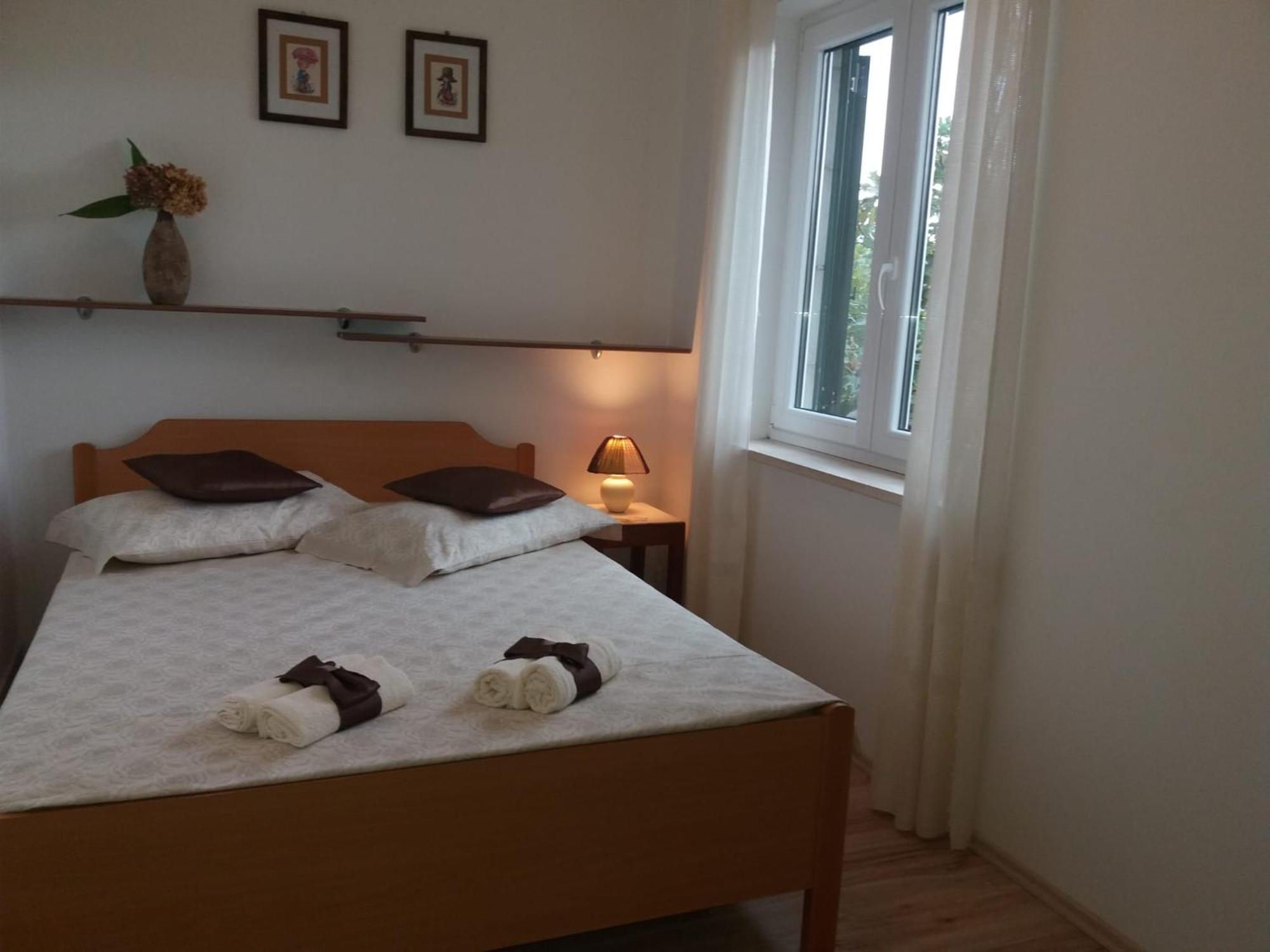Apartment Franka *
